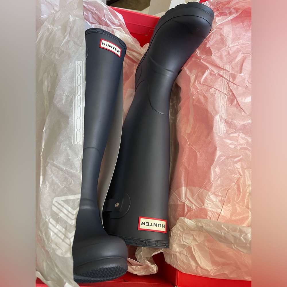 Hunter Navy Blue Tall Rainboots Brand New Size 5 - Picture 2 of 7